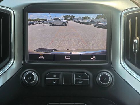 Certified 2022 Chevrolet Silverado 1500 LTZ w/ Safety Package II AWD/4WD image 20