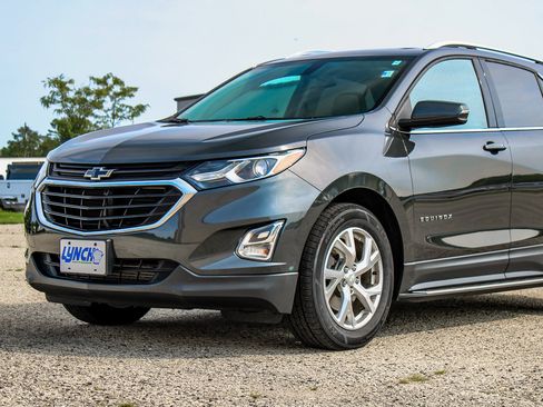Used 2018 Chevrolet Equinox LT FWD image 13