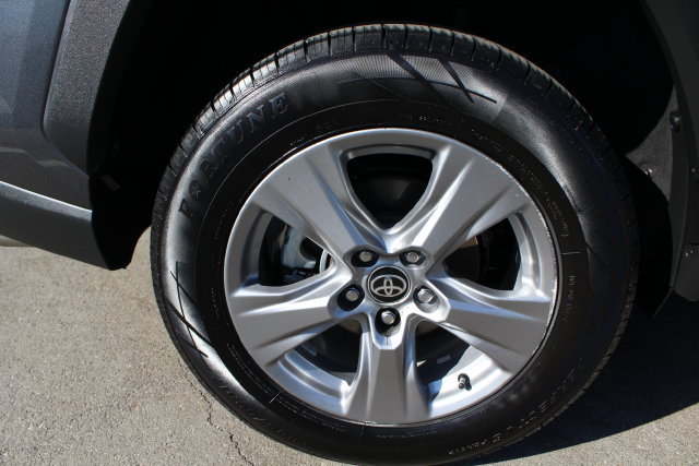 Certified 2025 Toyota RAV4 XLE AWD/4WD image 11