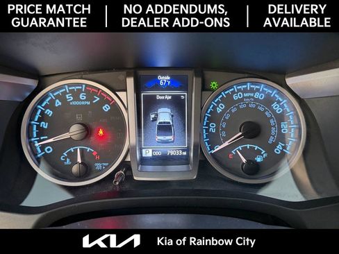 Used 2021 Toyota Tacoma Limited image 33