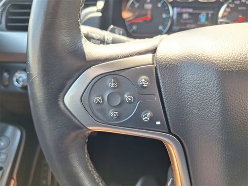 Used 2018 Chevrolet Suburban Premier image 20