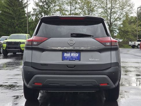 Used 2023 Nissan Rogue SV AWD/4WD image 15