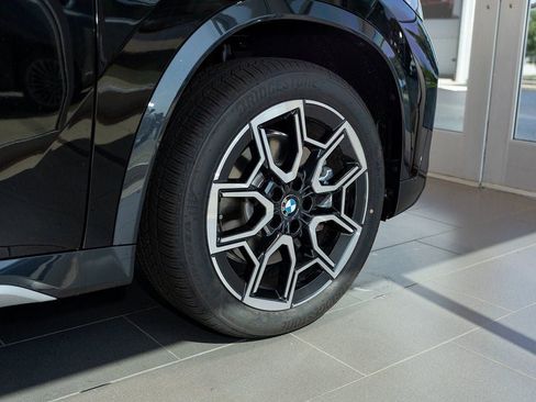 Used 2025 BMW X1 xDrive28i w/ Premium Package image 6