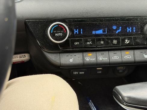 Used 2022 Hyundai Elantra SEL w/ Convenience + Premium Package FWD image 27