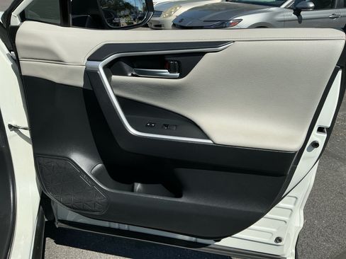 Certified 2019 Toyota RAV4 Limited w/ Cold Weather Package AWD/4WD image 16