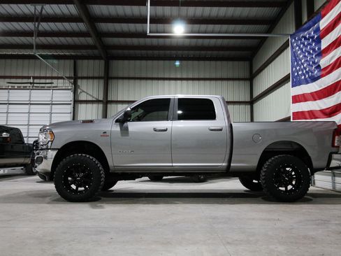 Used 2020 RAM 2500 Big Horn AWD/4WD image 6