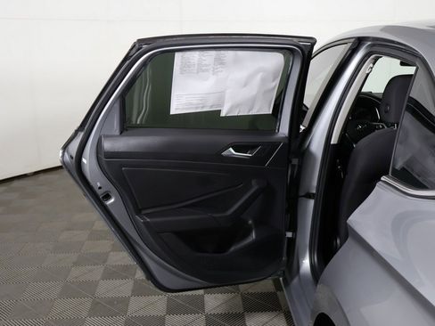 Used 2020 Volkswagen Jetta S w/ Driver Assistance Package image 17