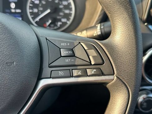 Used 2023 Nissan Sentra S FWD image 39