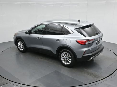 Used 2022 Ford Escape SE image 41