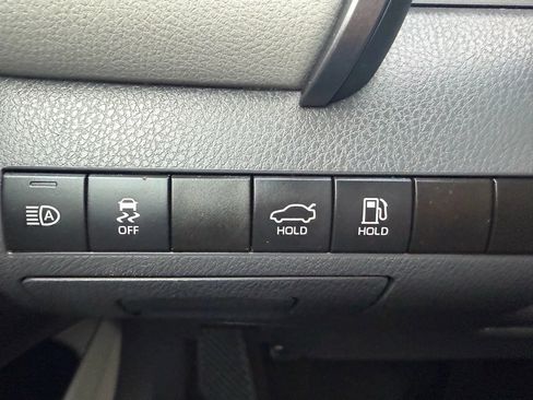 Used 2020 Toyota Camry LE image 16