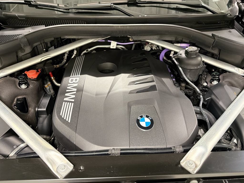 Used 2024 BMW X7 xDrive40i AWD/4WD image 32