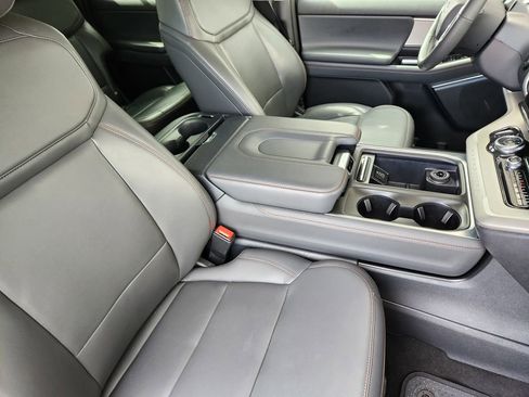 Used 2025 Ford Expedition Max Active image 18