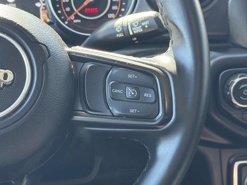 Used 2021 Jeep Gladiator Sport AWD/4WD image 13