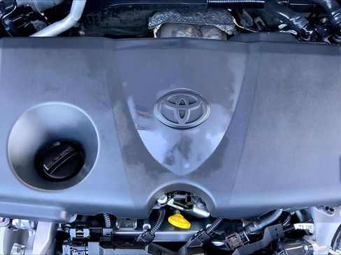Used 2024 Toyota RAV4 XLE Premium FWD image 32