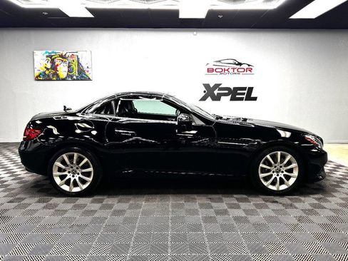 Used 2019 Mercedes-Benz SLC 300 w/ Premium Package image 27