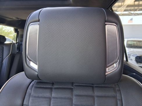 Used 2024 Cadillac Escalade Sport Platinum RWD image 20