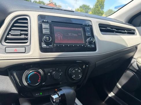 Used 2016 Honda HR-V LX image 13