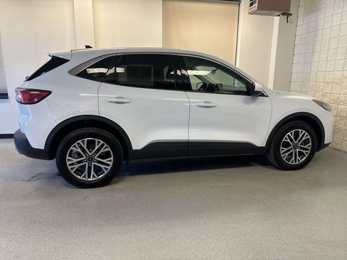 Used 2022 Ford Escape SEL image 45