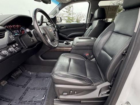 Used 2020 Chevrolet Suburban LT image 22