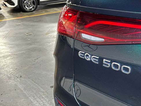 Used 2023 Mercedes-Benz EQE 500 4MATIC SUV image 15