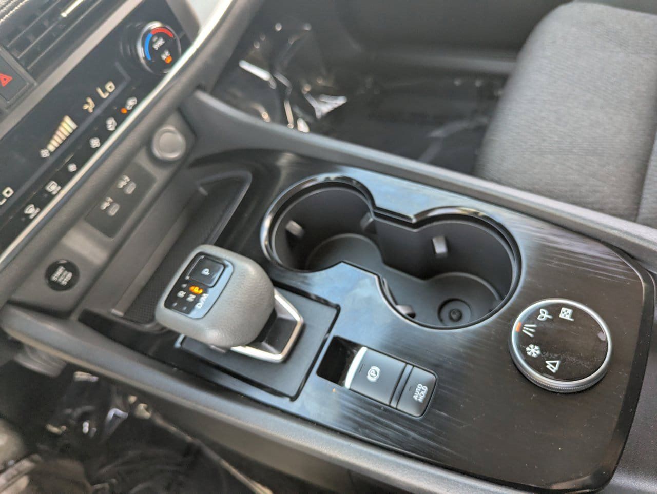 Certified 2025 Nissan Rogue SV AWD/4WD image 28