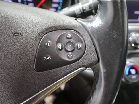 Used 2018 Chevrolet Impala Premier FWD image 37