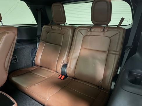 Used 2025 Lincoln Aviator Reserve w/ Equipment Group 201A image 24