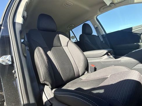 Certified 2025 Subaru Outback Premium image 23