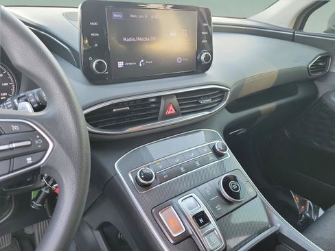 Used 2022 Hyundai Santa Fe SE FWD image 23