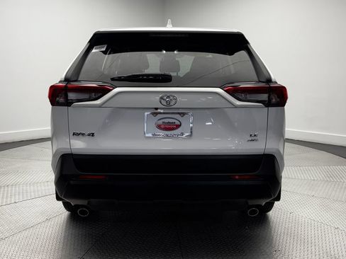 Used 2024 Toyota RAV4 LE AWD/4WD image 34
