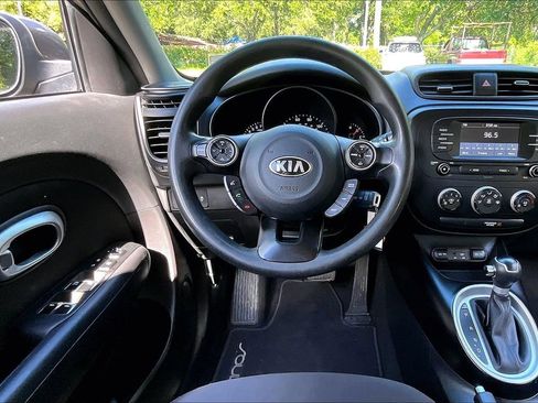 Used 2019 Kia Soul FWD image 8