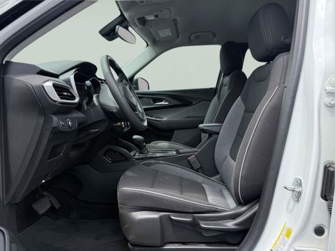 Used 2023 Chevrolet TrailBlazer LS FWD image 8