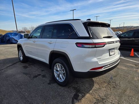 New 2025 Jeep Grand Cherokee Laredo X image 6