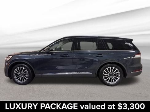 Used 2022 Lincoln Aviator Reserve w/ Equipment Group 201A image 4