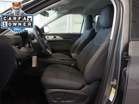 Used 2026 Ford Explorer Active AWD/4WD image 12