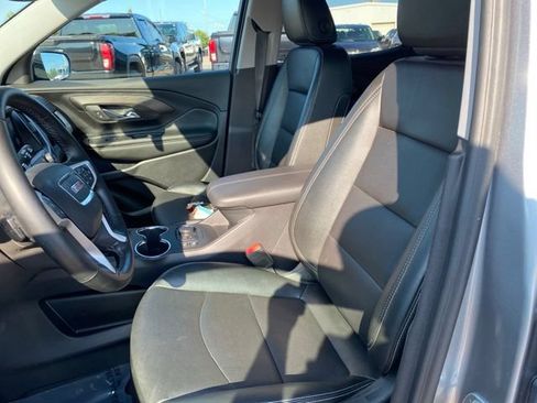 Used 2024 GMC Terrain SLT AWD/4WD image 15