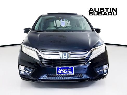 Used 2019 Honda Odyssey Touring image 2