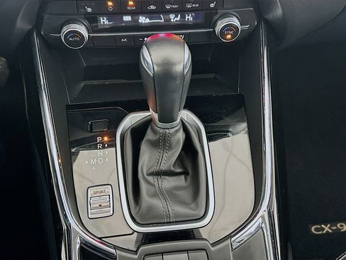 Used 2023 MAZDA CX-9 Touring image 23