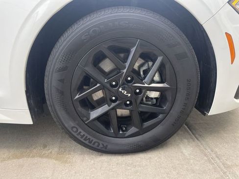 Used 2025 Kia K5 LXS FWD image 41