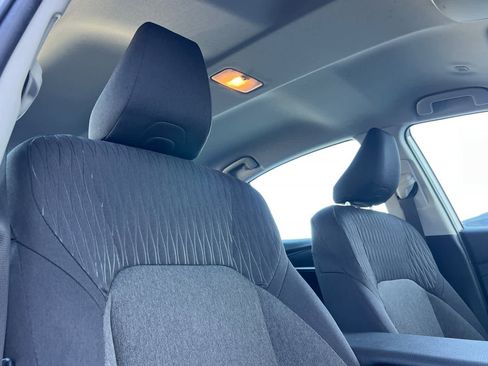 Used 2025 Toyota Camry LE image 17