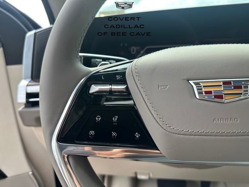 New 2026 Cadillac Escalade Platinum Sport w/ LPO, ONYX Package image 38