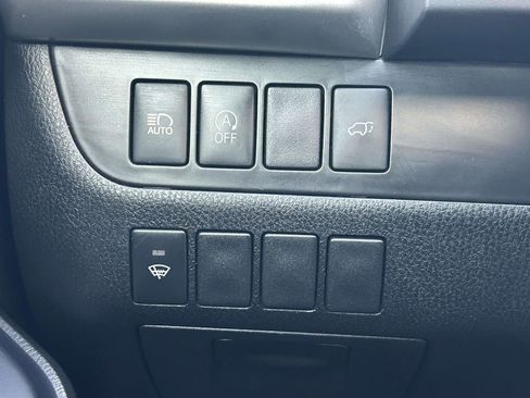 Used 2019 Toyota Highlander XLE image 25