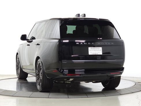 Certified 2026 Land Rover Range Rover SE AWD/4WD image 3