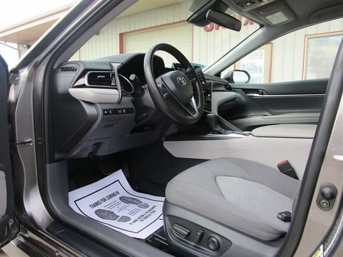 Used 2023 Toyota Camry LE image 11