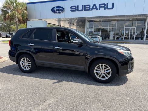 Used 2014 Kia Sorento LX FWD image 1