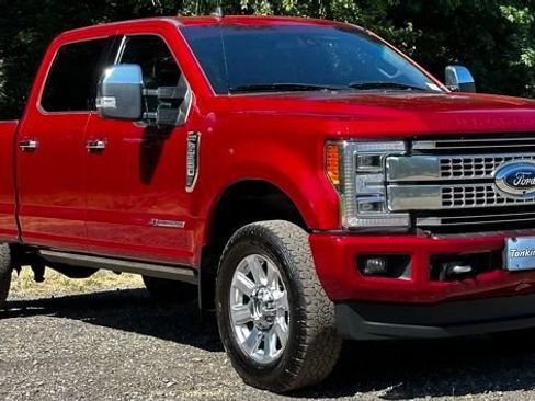 Used 2019 Ford F350 Platinum w/ Platinum Ultimate Package AWD/4WD image 10