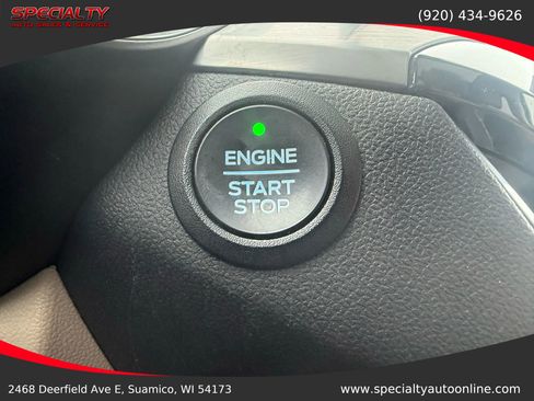 Used 2021 Ford Escape Titanium image 31