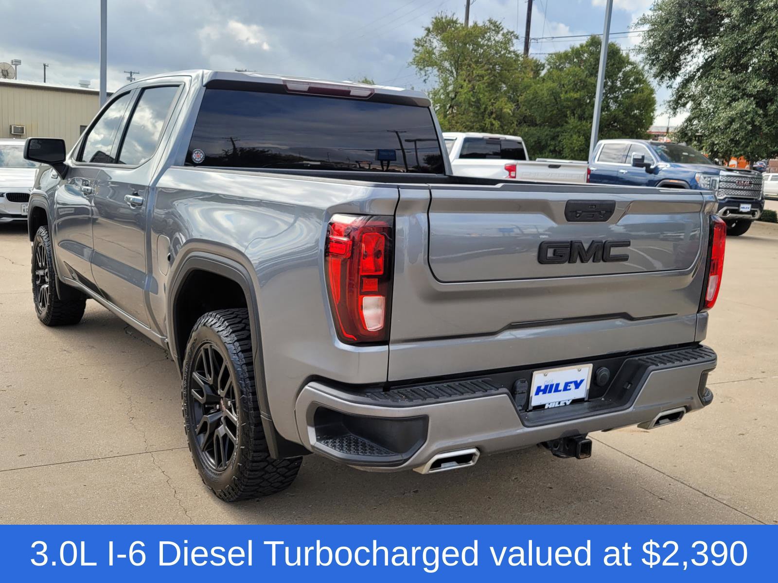 Used 2021 GMC Sierra 1500 Elevation AWD/4WD image 3