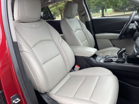 Certified 2022 Cadillac XT4 Premium Luxury w/ Enhanced Visibility Package AWD/4WD image 14