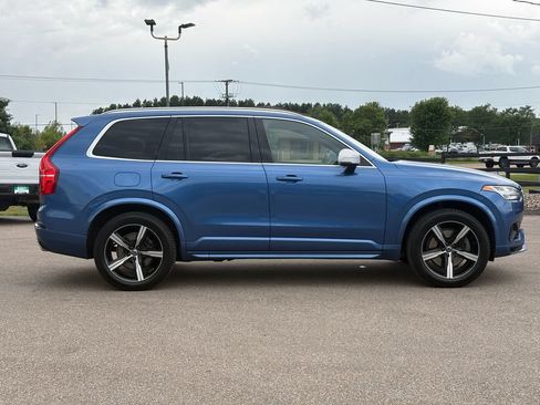 Used 2016 Volvo XC90 T8 R-Design w/ Vision Package AWD/4WD image 9